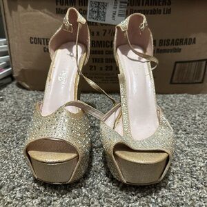 Sparkling Gold Peep-Toe Heels